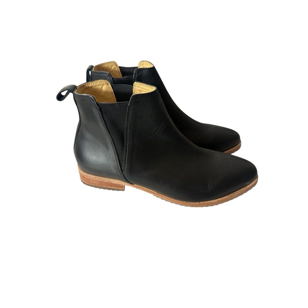 Nisolo Eva Chelsea Boots Women's Size 8.5 Black Leather Ankle Slip On Booties